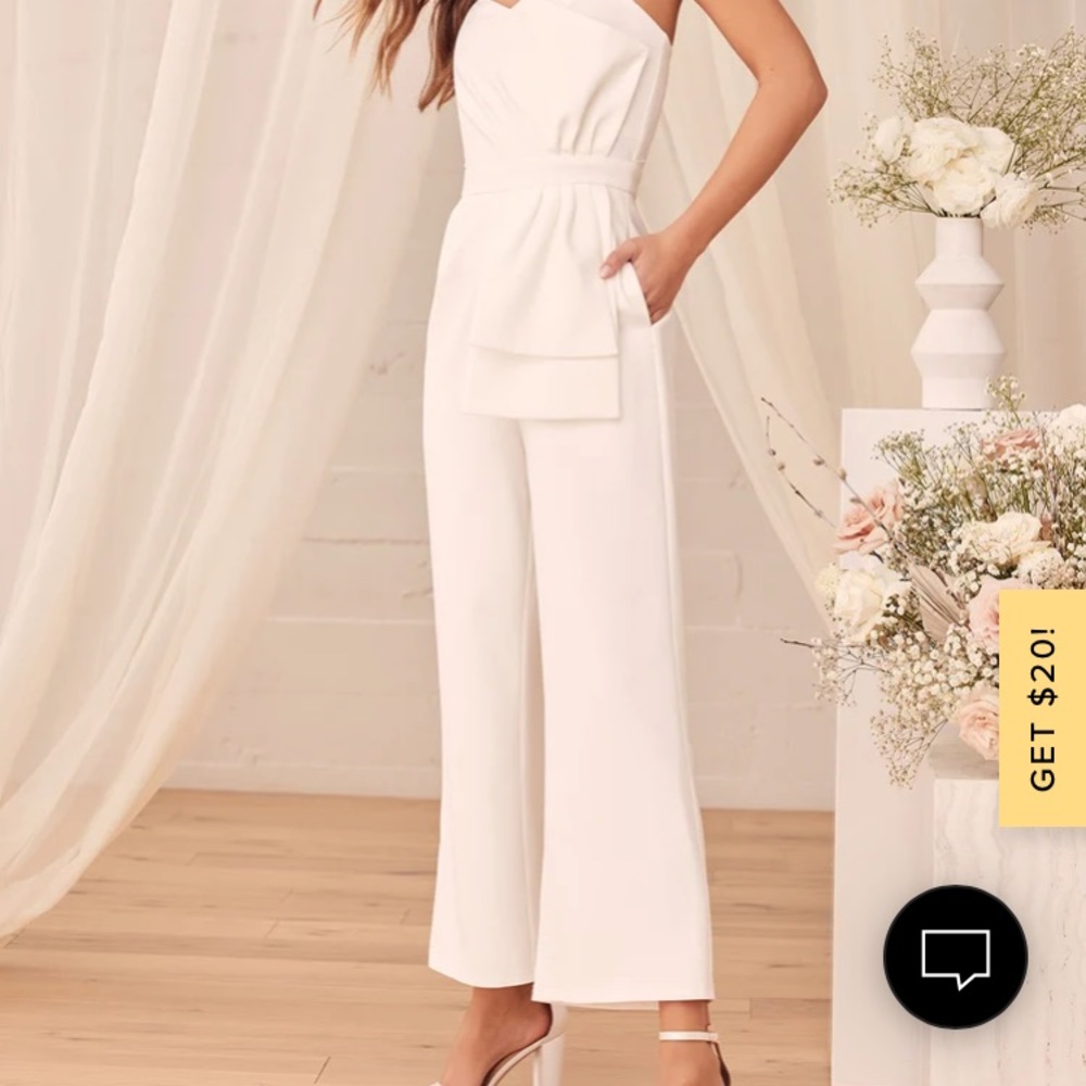 White Lulu jump suit size XS